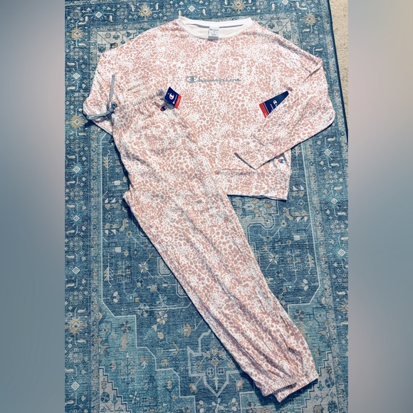 🆕CHAMPION Pink Leopard Hacci Pajama Set, Size Medium - Picture 11 of 14